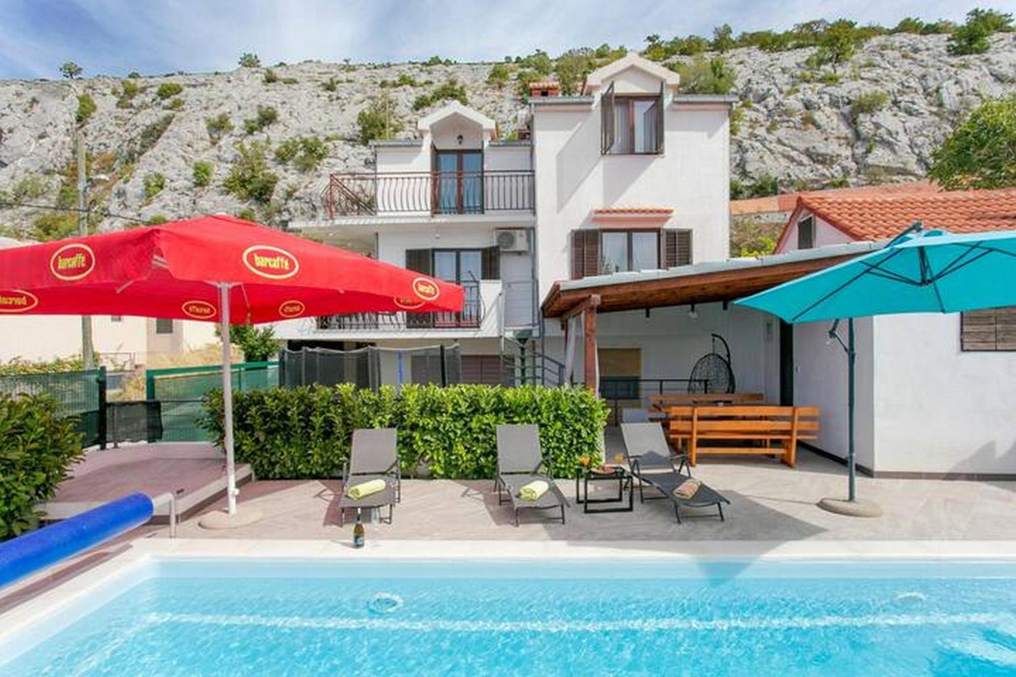 Holiday Home Mons Aureus Gornje Sitno Bagian luar foto