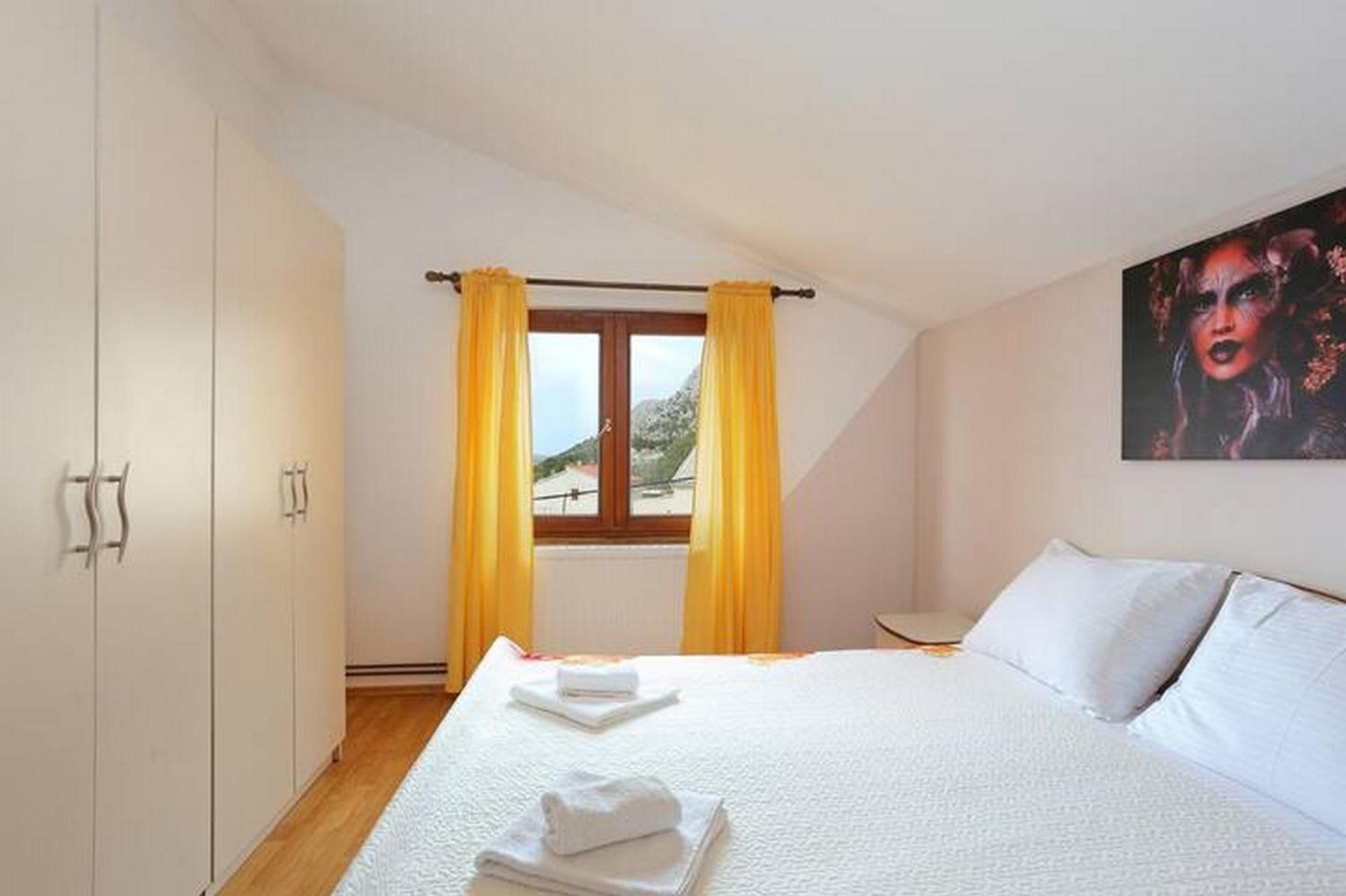 Holiday Home Mons Aureus Gornje Sitno Bagian luar foto