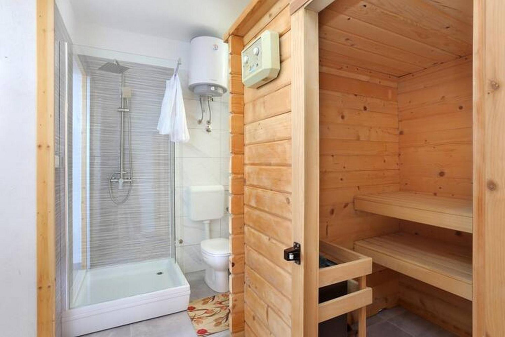 Holiday Home Mons Aureus Gornje Sitno Bagian luar foto